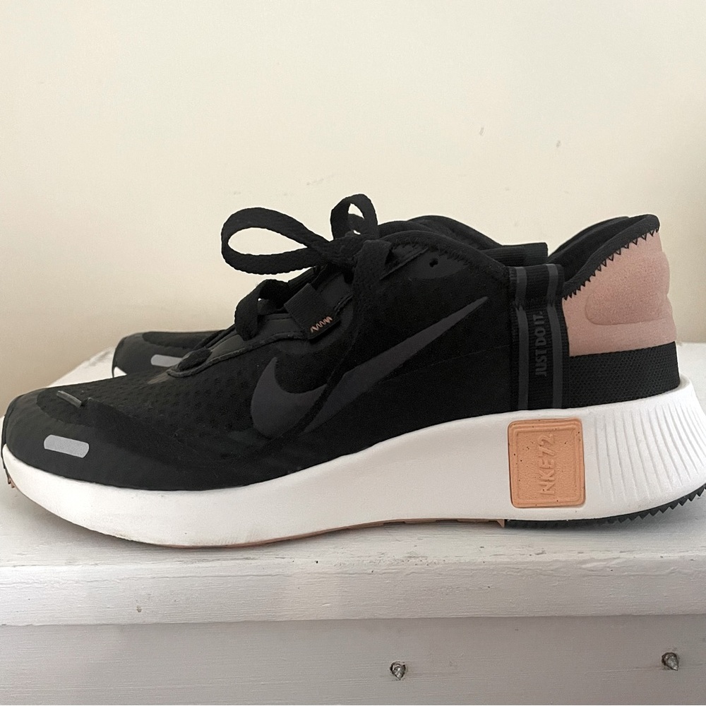 Nike women running sneakers